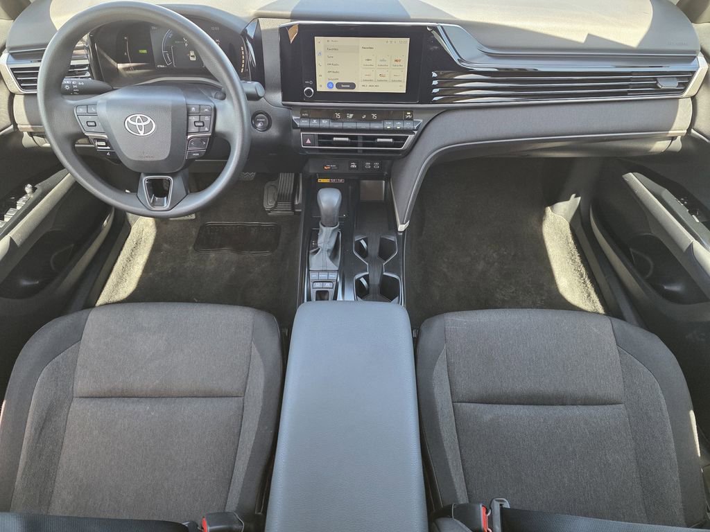 Used 2025 Toyota Camry LE FWD image 18
