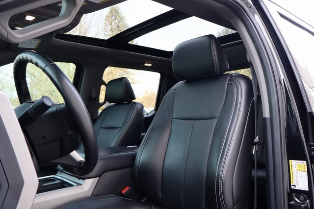 Used 2021 Ford F350 Lariat image 4