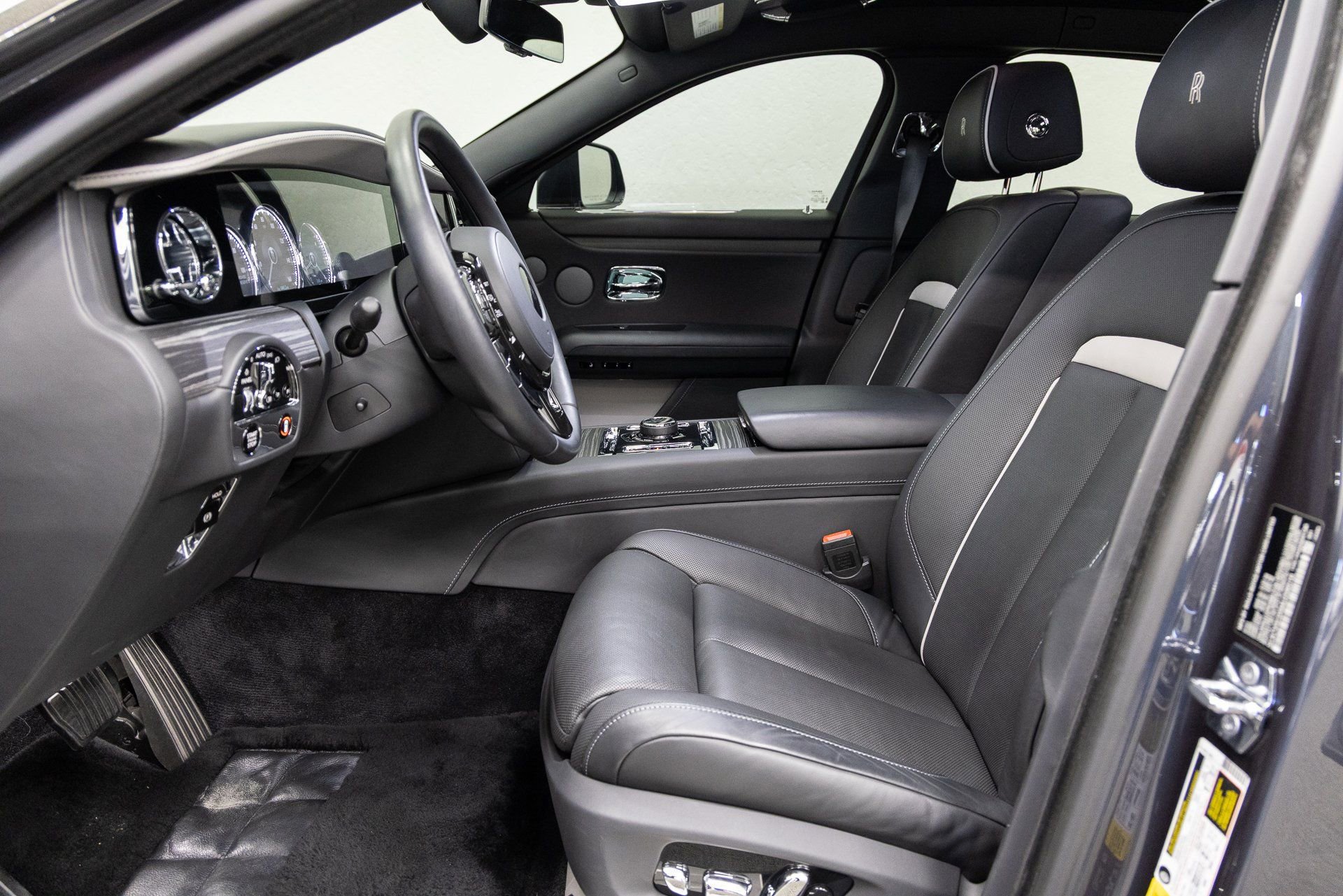 Used 2021 Rolls-Royce Ghost image 7