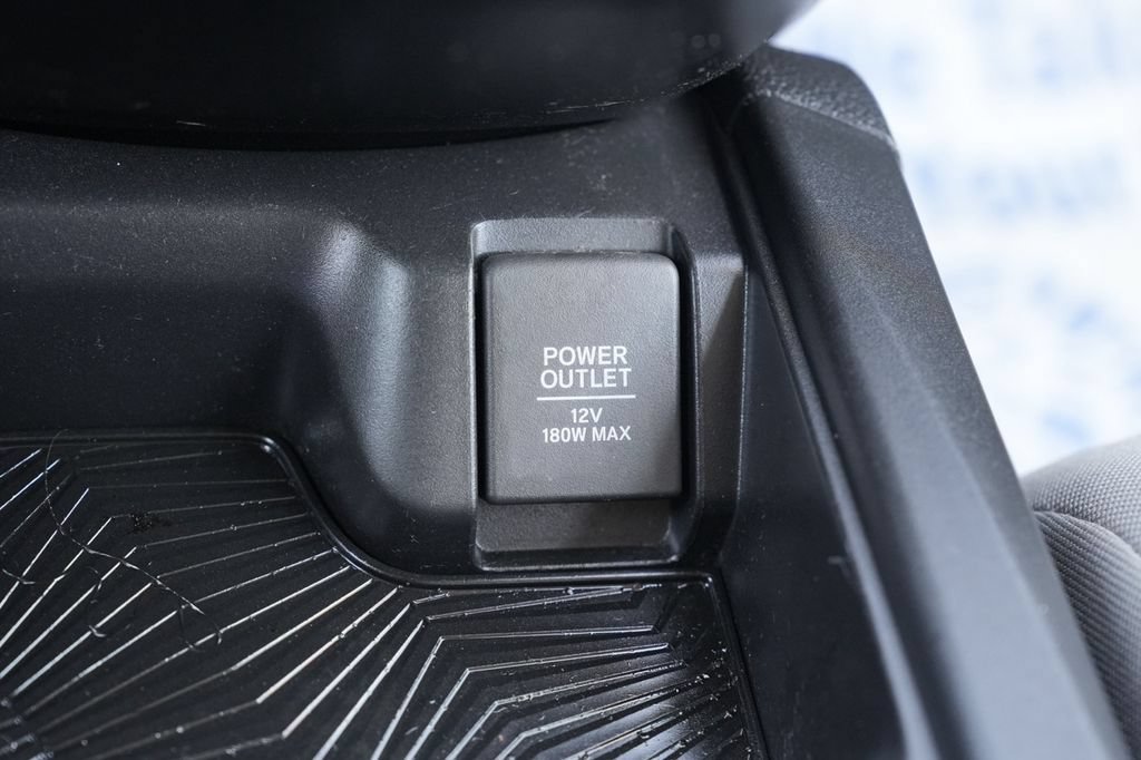 Used 2019 Honda CR-V LX image 29