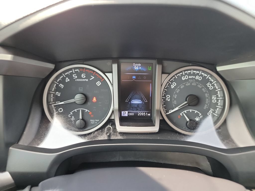 Used 2023 Toyota Tacoma SR5 w/ SR5 Appearance Package RWD image 13
