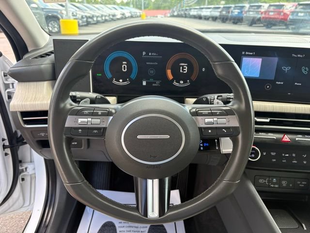 Used 2025 Hyundai Sonata SEL FWD image 16