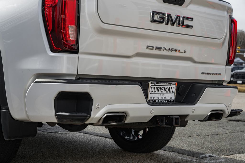 Used 2024 GMC Sierra 1500 Denali Ultimate image 10