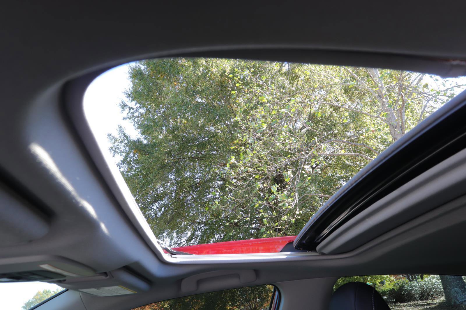 Used 2021 Toyota Camry SE image 19