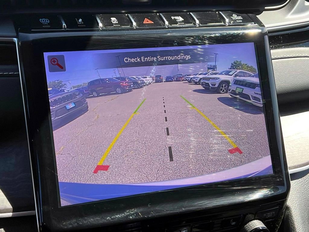 Used 2023 Jeep Grand Cherokee 4WD 4xe image 32