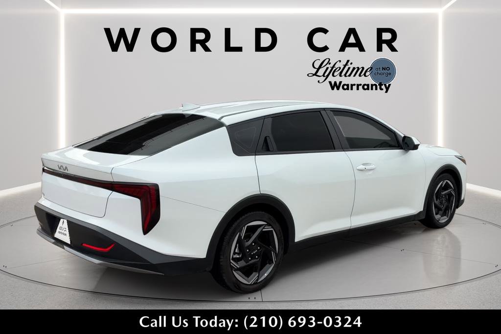 Certified 2025 Kia K4 EX image 3