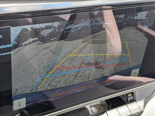 New 2025 Toyota Camry SE image 12