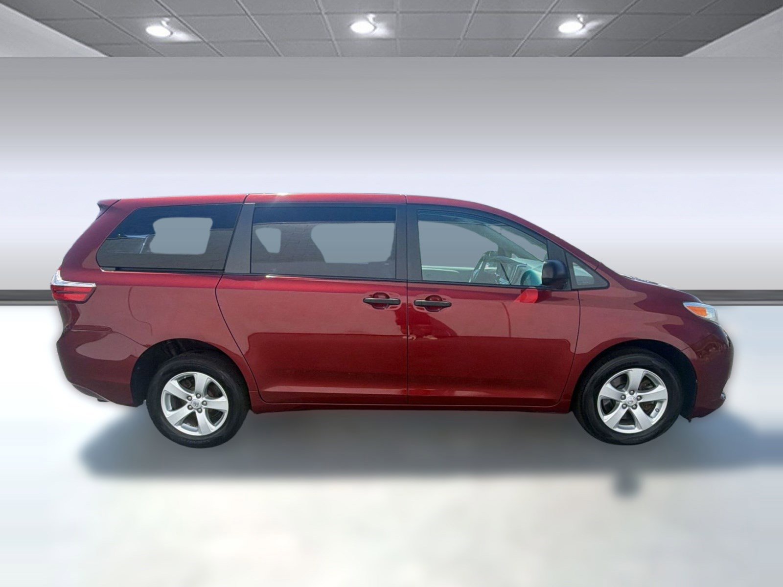 Used 2017 Toyota Sienna L FWD image 8