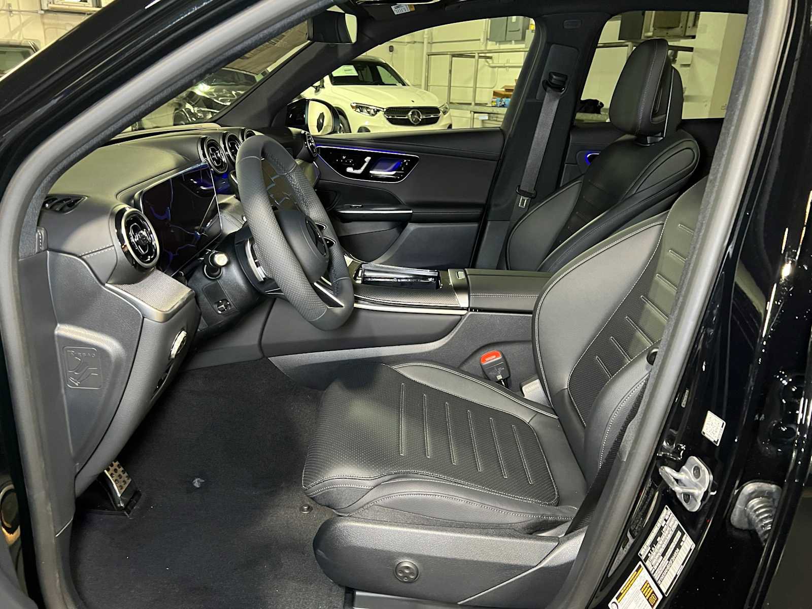 New 2025 Mercedes-Benz GLC 300 4MATIC image 21
