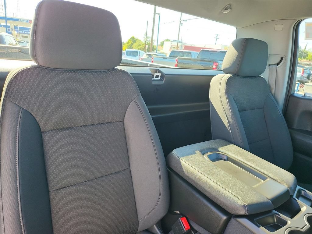 Used 2025 Chevrolet Silverado 1500 W/T RWD image 17