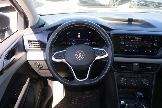 Used 2022 Volkswagen Taos SE image 15