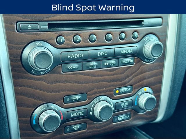 Used 2020 Nissan Pathfinder Platinum image 18