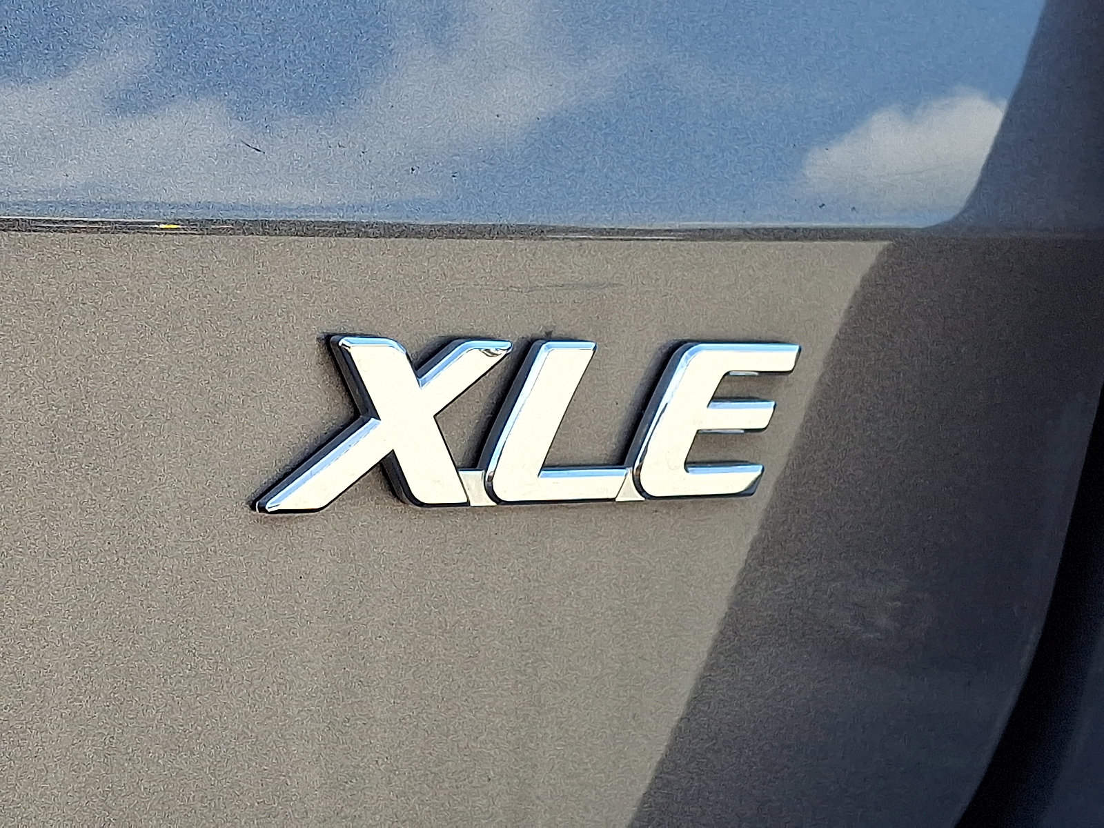 Used 2018 Toyota Sienna XLE w/ XLE Navigation Package FWD image 34