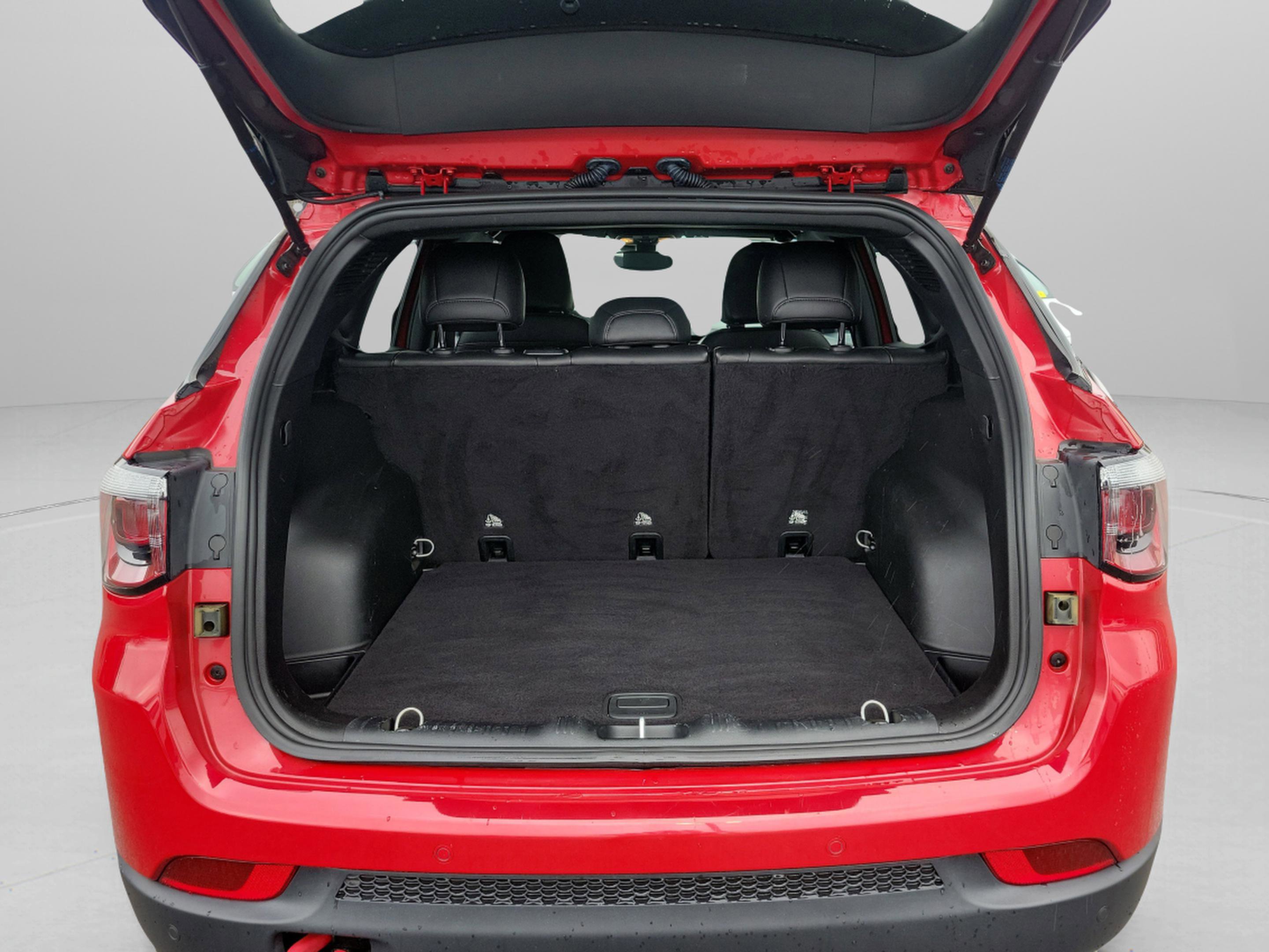 Used 2023 Jeep Compass Trailhawk image 12