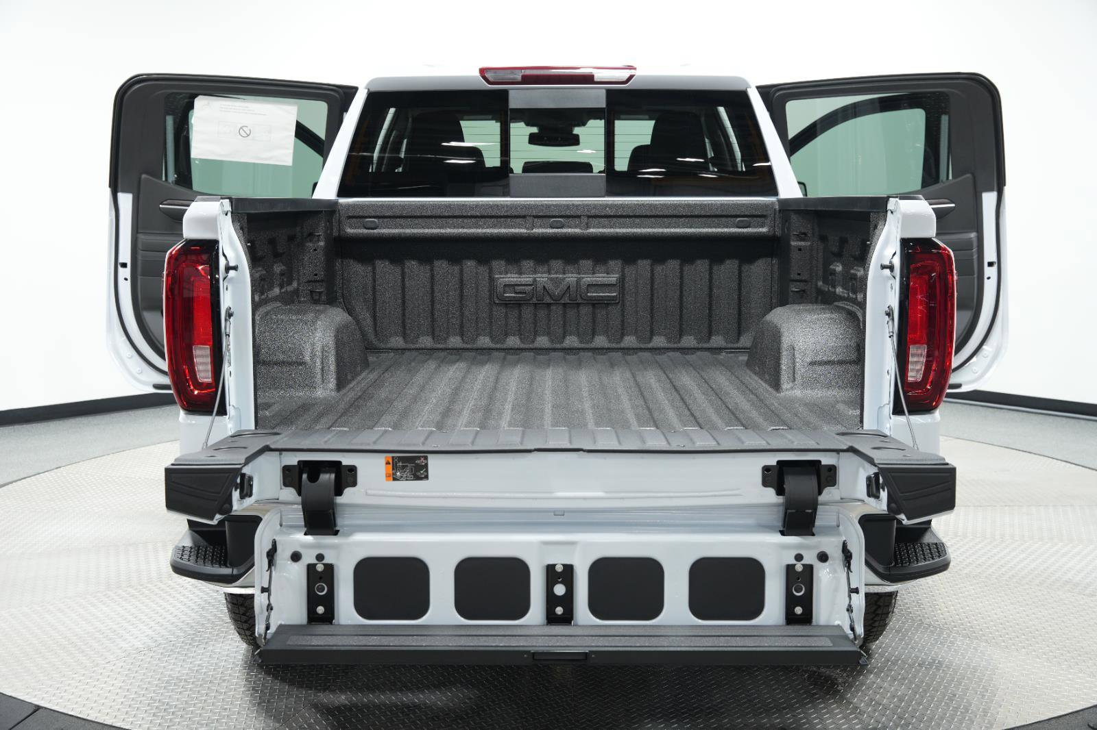 New 2026 GMC Sierra 1500 SLT w/ SLT Premium Plus Package image 13