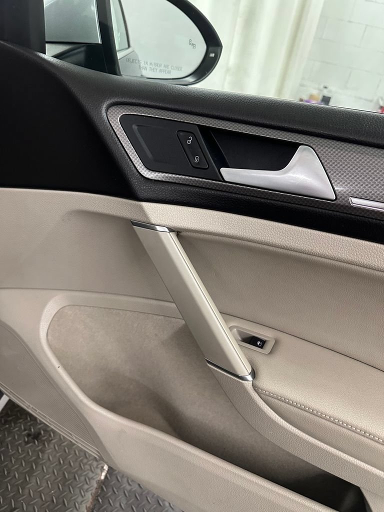 Used 2019 Volkswagen Golf Alltrack S AWD/4WD image 31