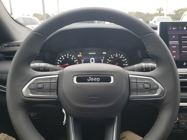 New 2026 Jeep Compass Latitude image 16