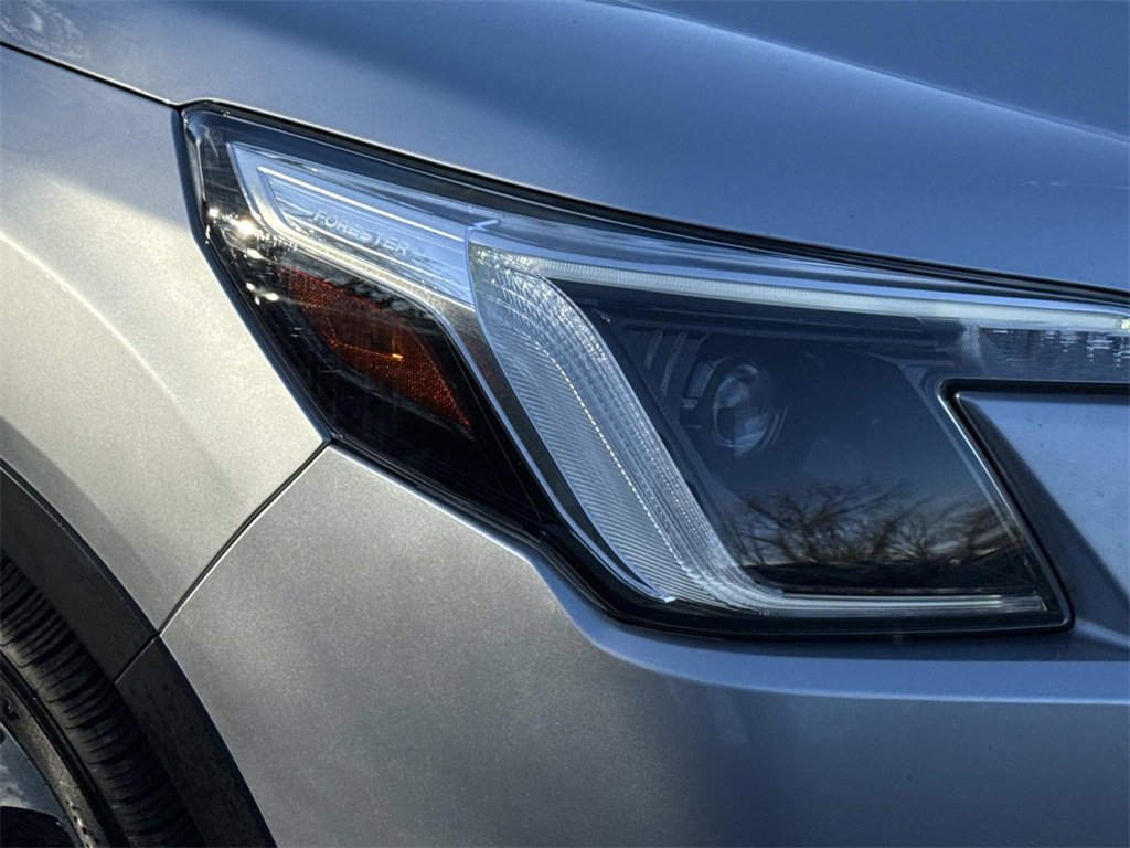 Used 2023 Subaru Forester Touring w/ Popular Package #2 image 28