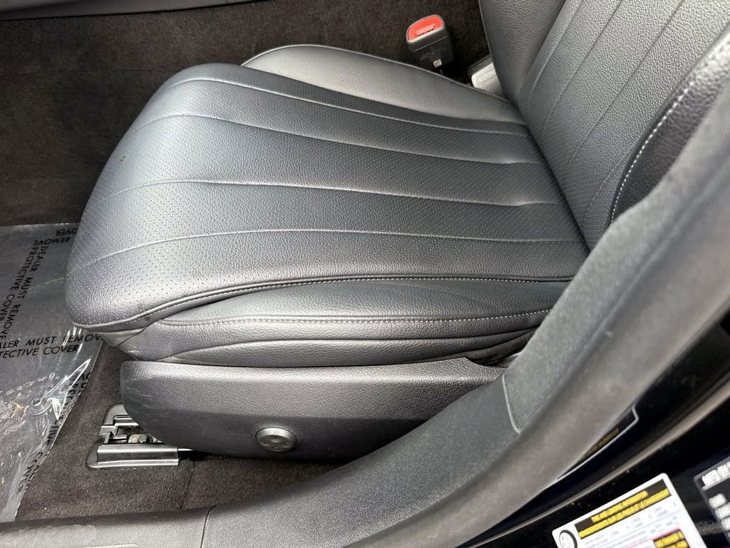 Used 2025 Mercedes-Benz E 350 Sedan image 28