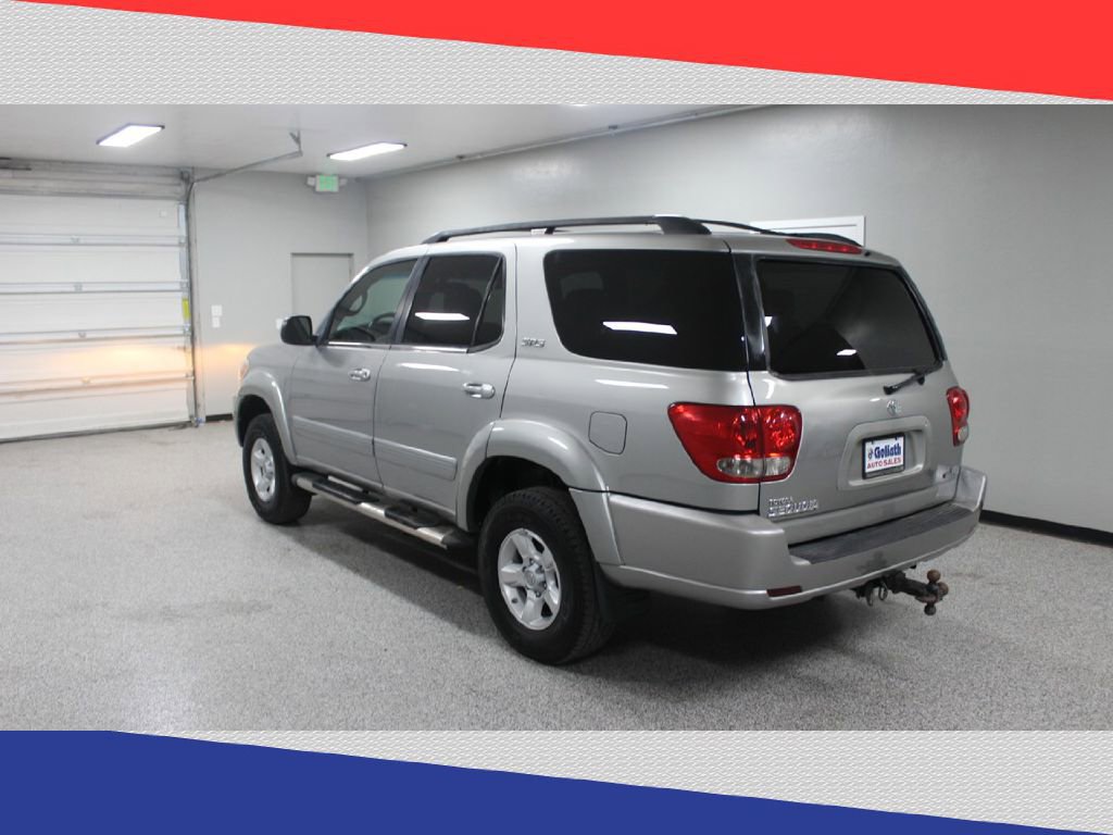 Used 2005 Toyota Sequoia SR5 image 5