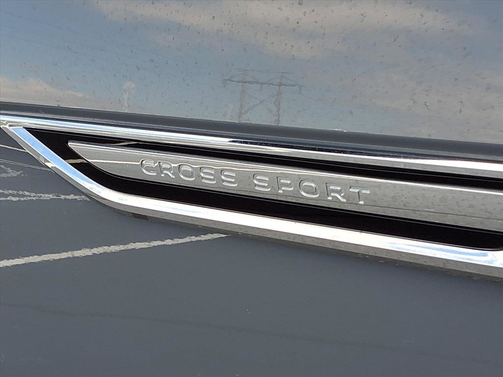 Used 2021 Volkswagen Atlas Cross Sport SE image 36