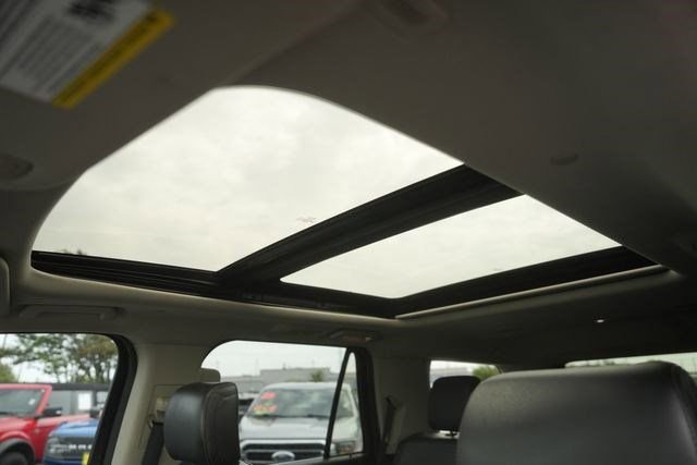 Used 2019 Ford Expedition Platinum RWD image 11