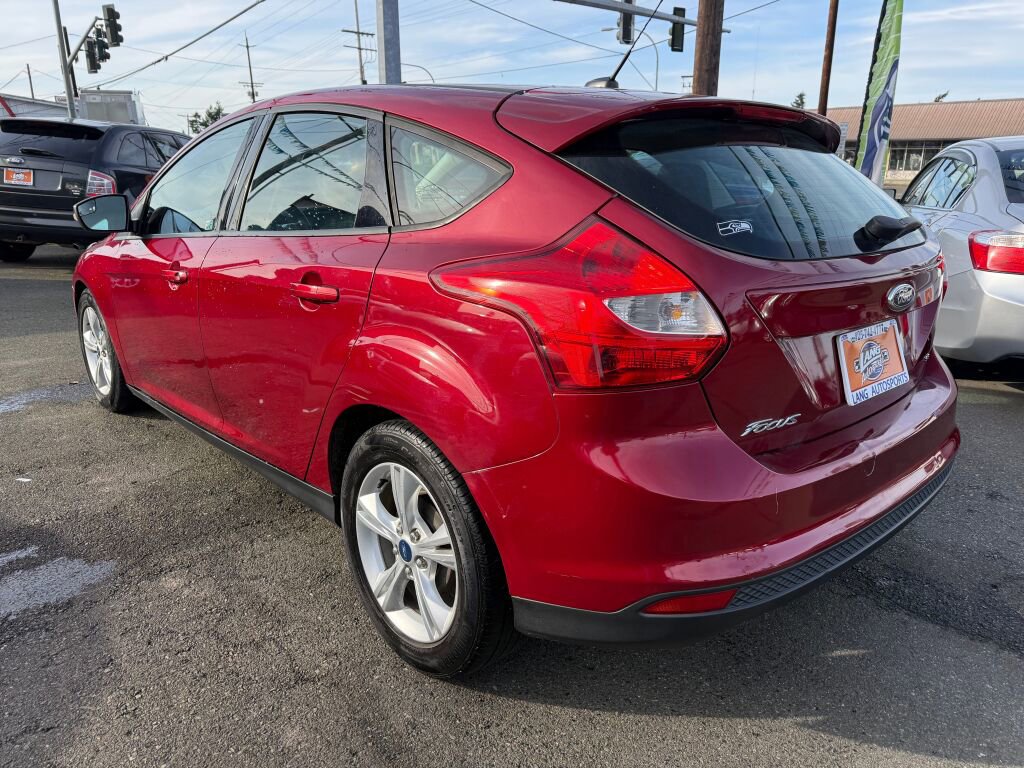 Used 2014 Ford Focus SE FWD image 5