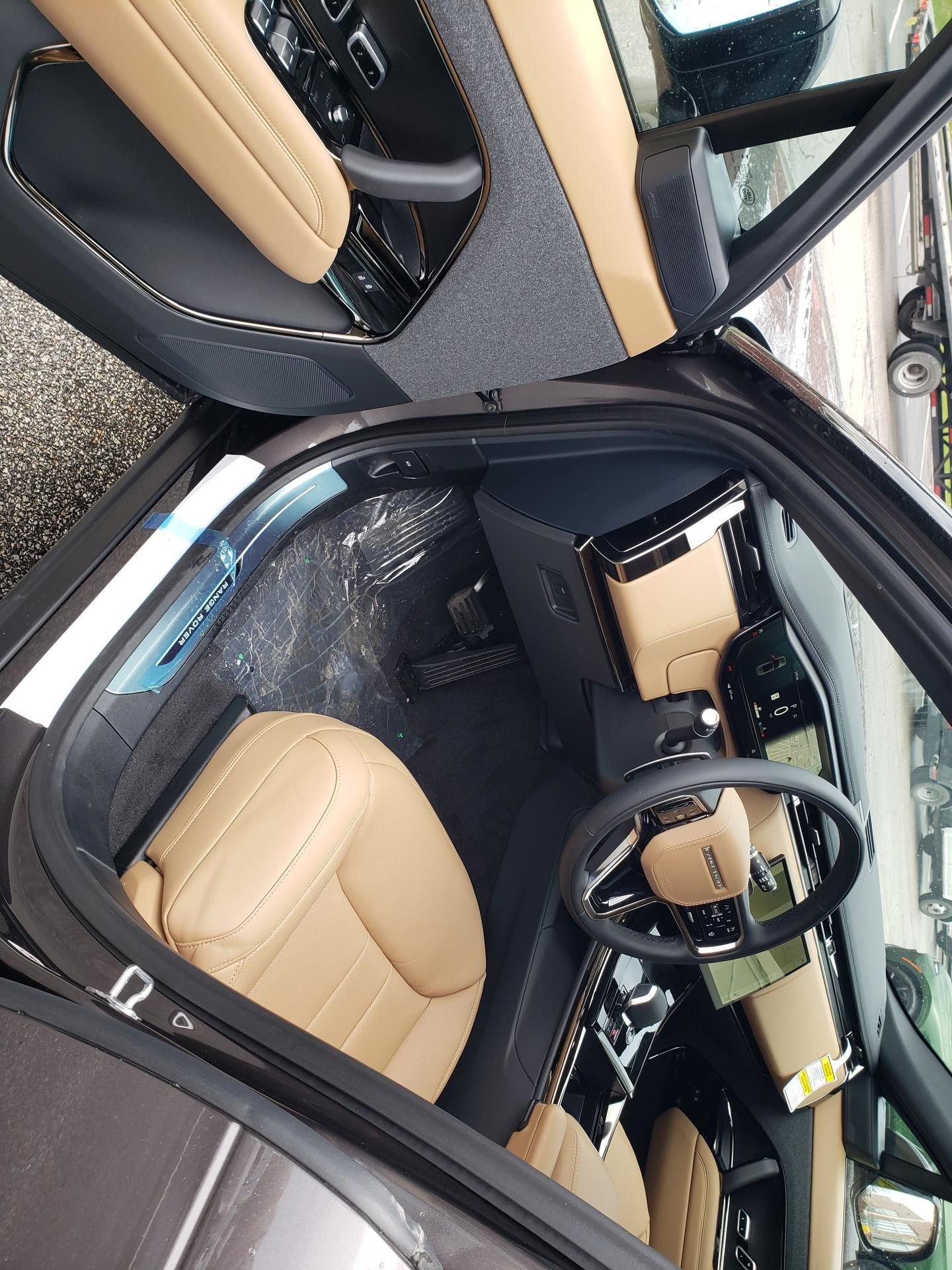 New 2026 Land Rover Range Rover Sport SE image 9