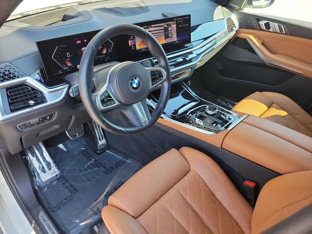 Used 2023 BMW X7 xDrive40i w/ Executive Package image 5