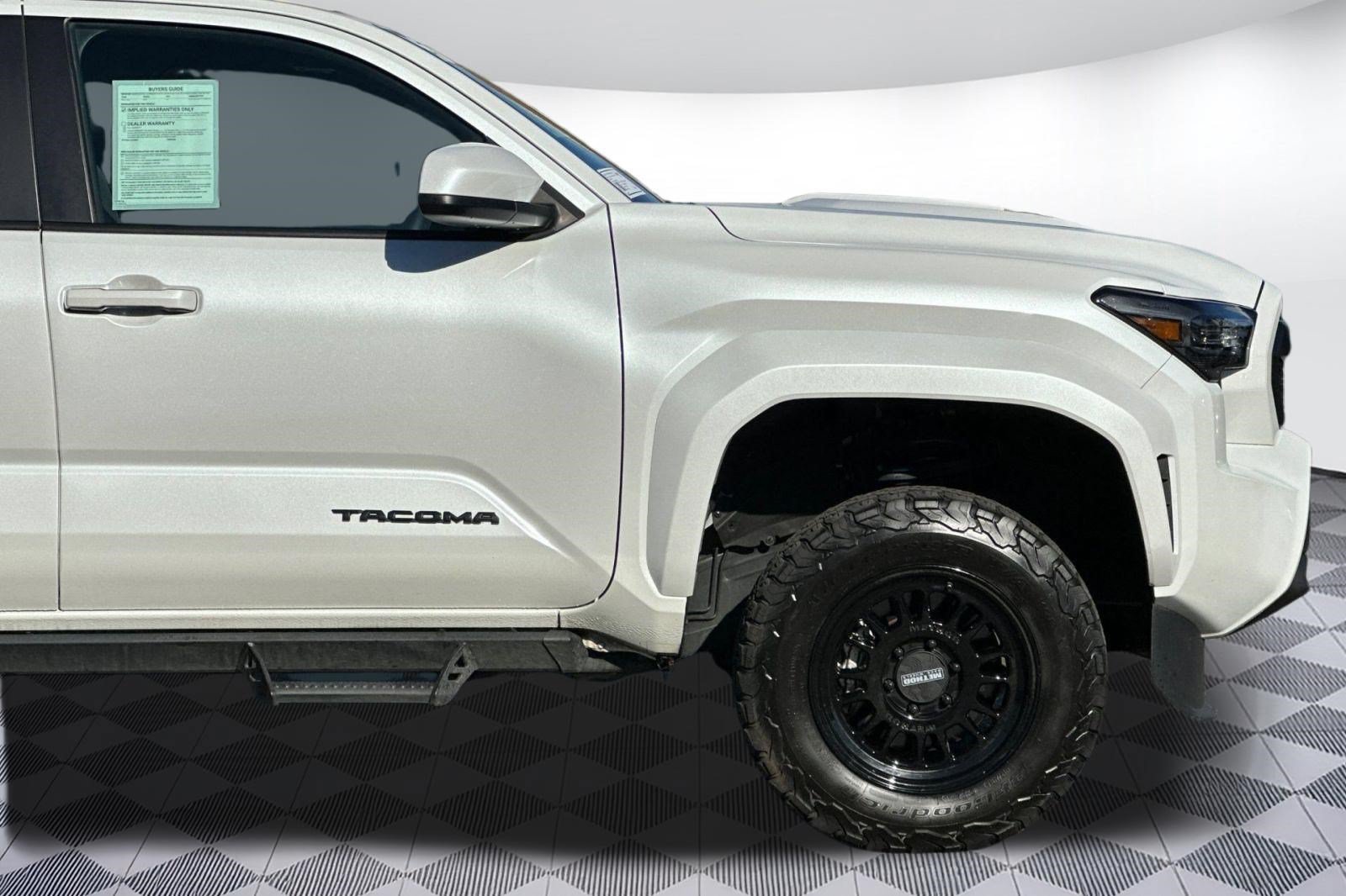 Used 2025 Toyota Tacoma TRD Sport AWD/4WD image 34
