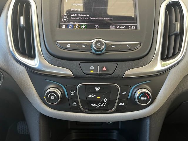Used 2022 Chevrolet Equinox LS w/ LS Convenience Package FWD image 22