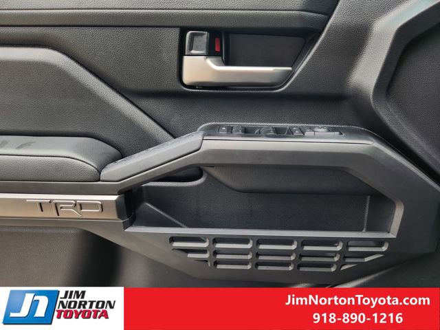 Used 2025 Toyota Tacoma TRD Off-Road image 24