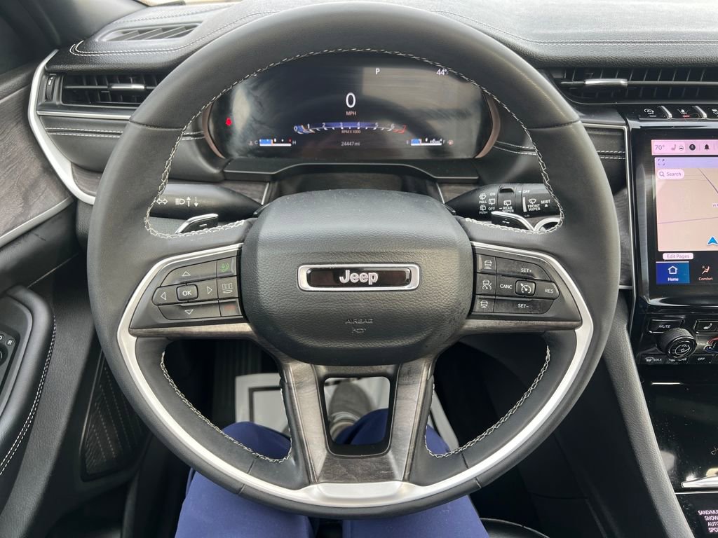Used 2024 Jeep Grand Cherokee L Limited image 13