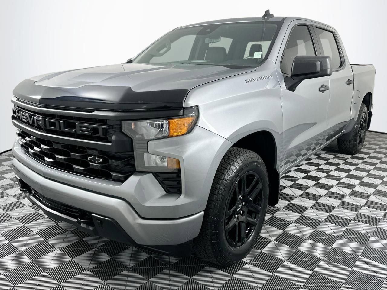 Used 2024 Chevrolet Silverado 1500 Custom AWD/4WD image 5