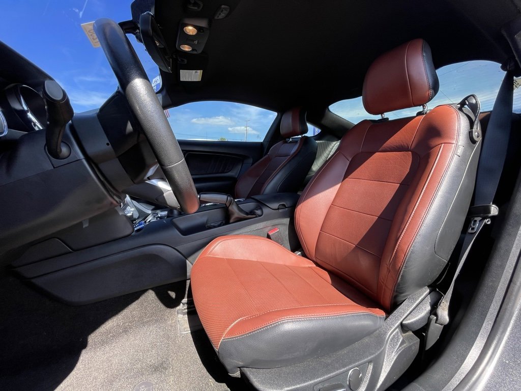 Used 2017 Ford Mustang GT Premium w/ GT Performance Package image 19