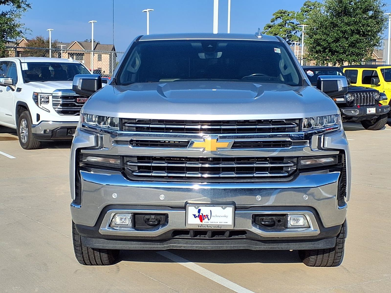 Used 2019 Chevrolet Silverado 1500 LTZ w/ LTZ Premium Package AWD/4WD image 4