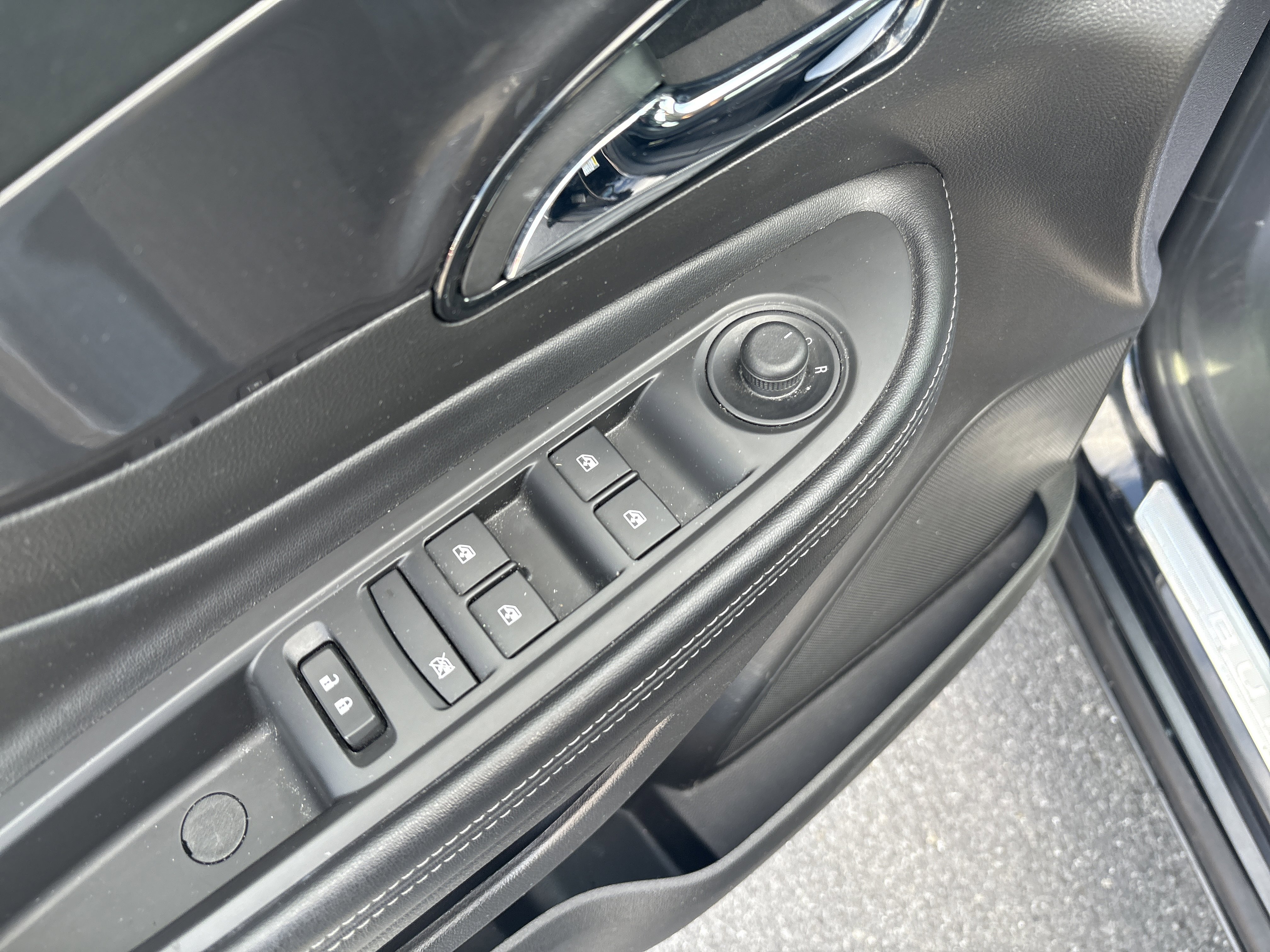 Used 2019 Buick Encore Preferred image 16