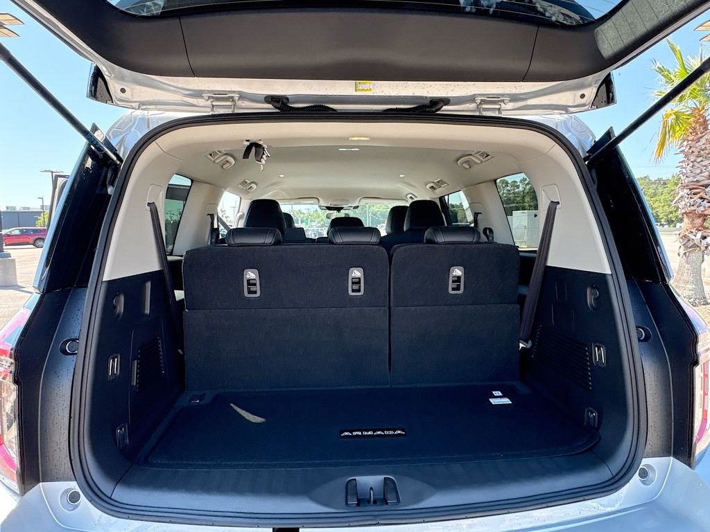 New 2026 Nissan Armada SV image 24