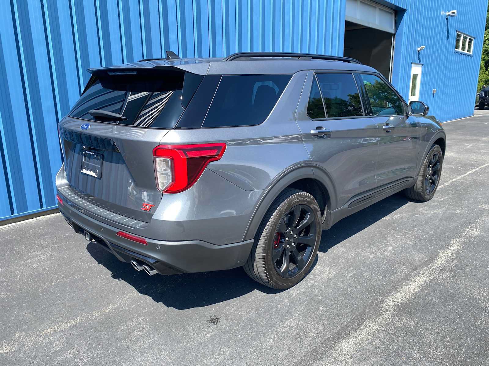 Used 2023 Ford Explorer ST w/ Equipment Group 401A AWD/4WD image 4