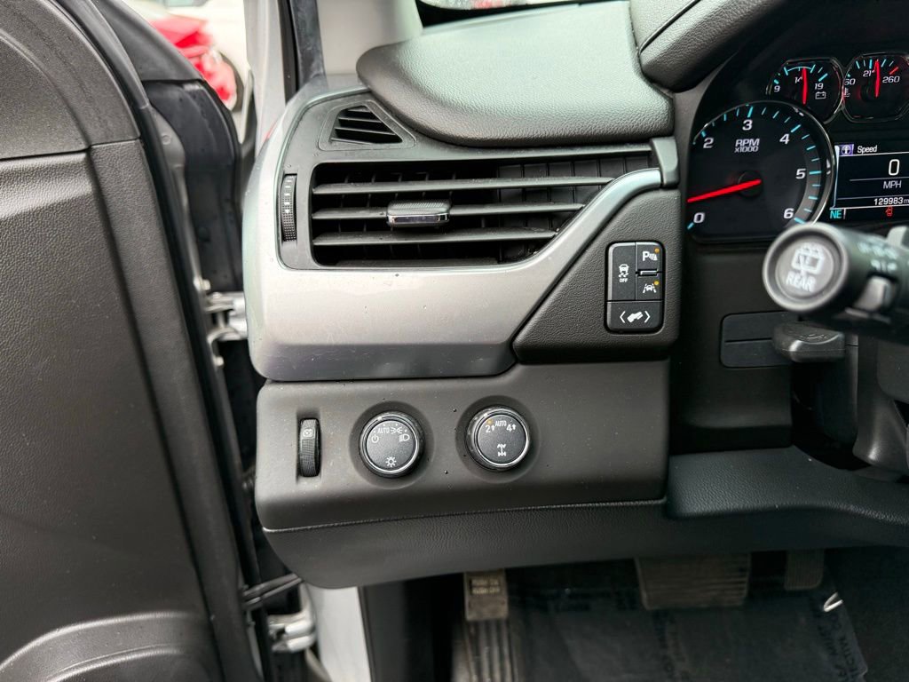Used 2018 Chevrolet Tahoe LT AWD/4WD image 12