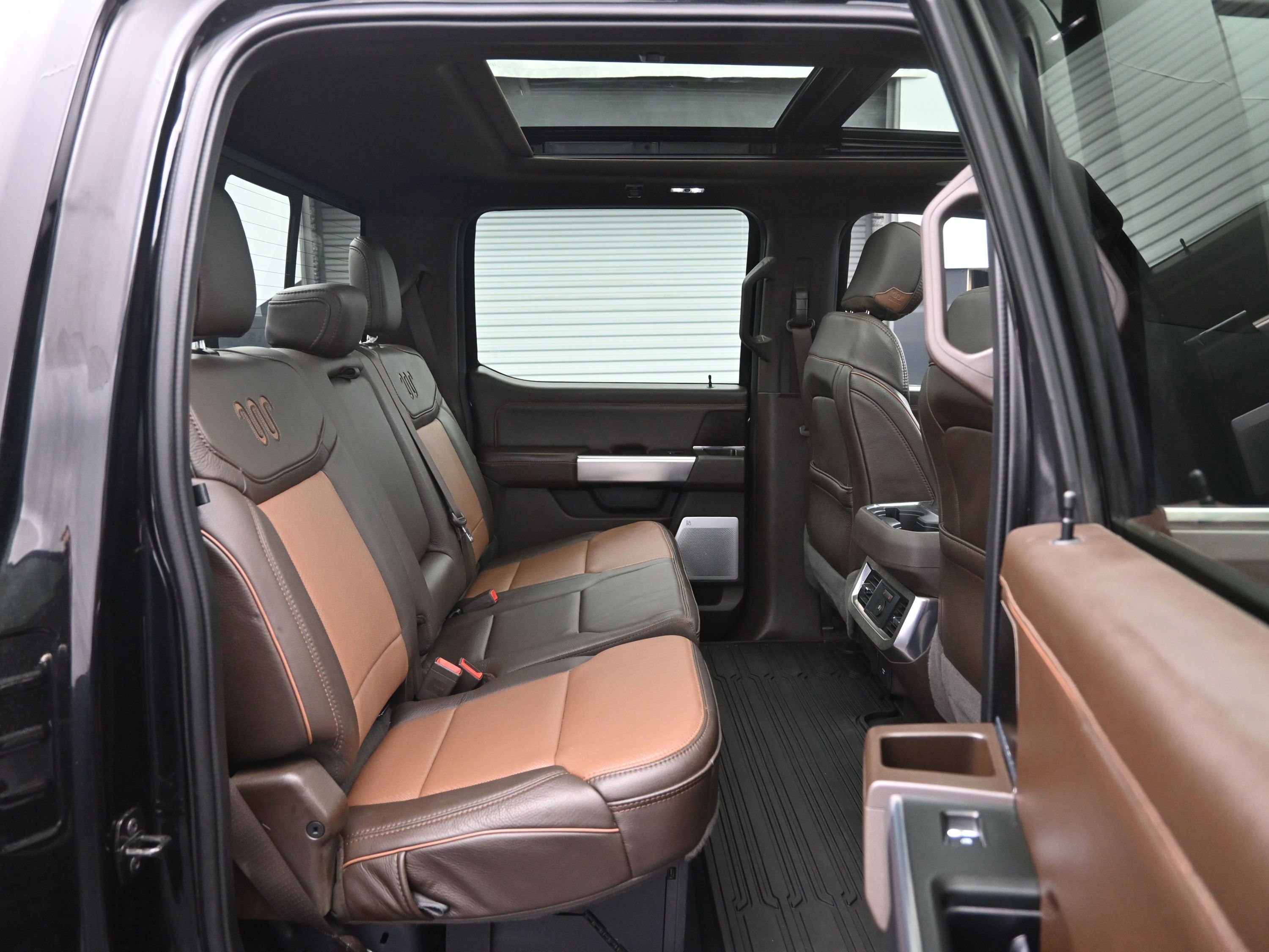 Used 2024 Ford F450 King Ranch w/ FX4 Off-Road Package image 12