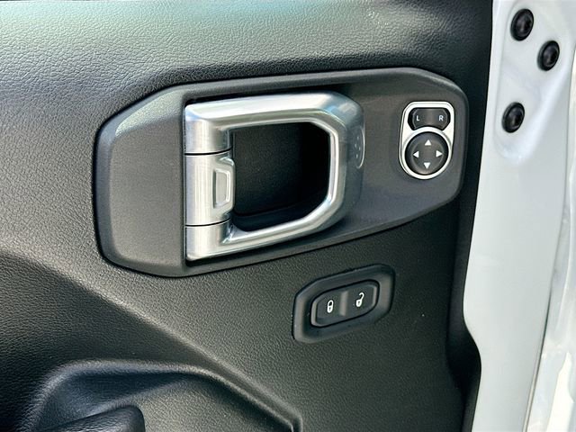 Used 2024 Jeep Wrangler Unlimited Rubicon image 17