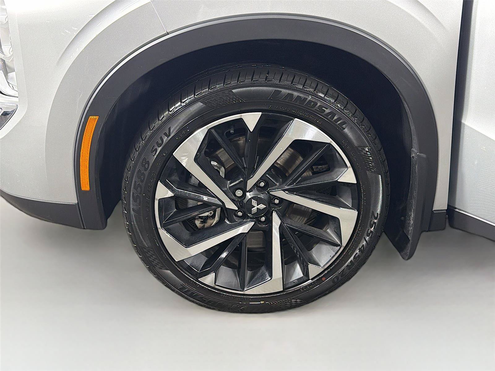 Used 2023 Mitsubishi Outlander SE FWD image 33