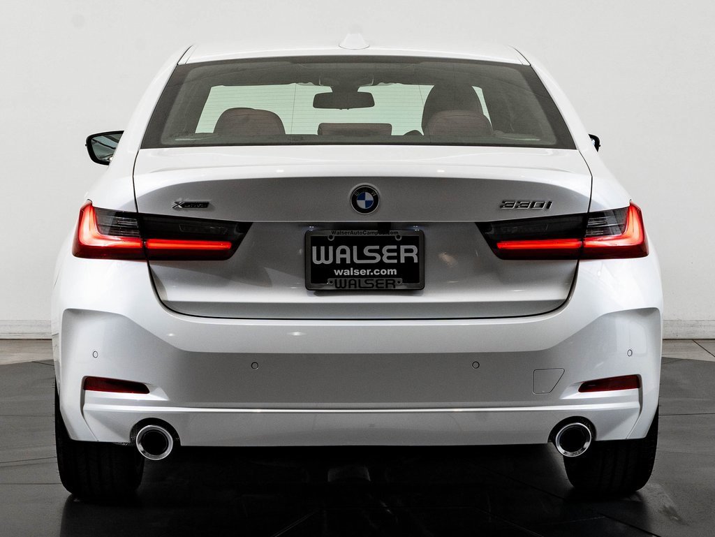 New 2026 BMW 330i xDrive Sedan w/ Premium Package image 7