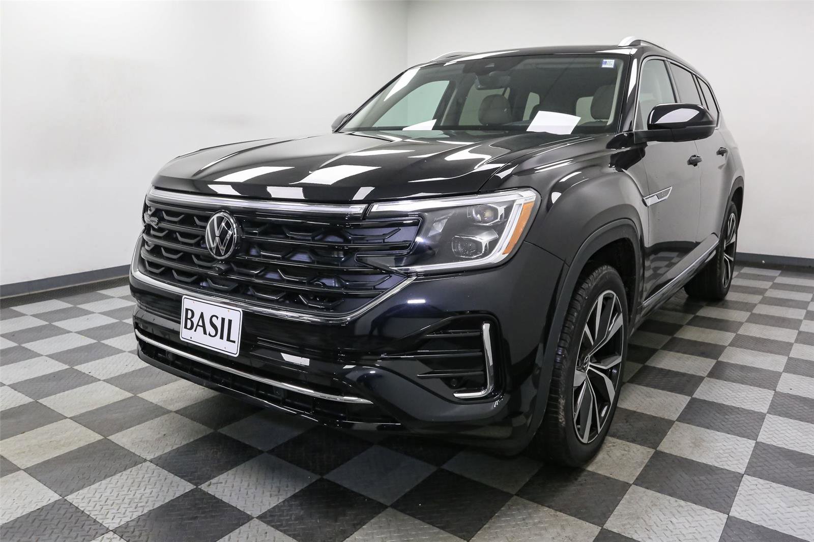 New 2026 Volkswagen Atlas SEL Premium R-Line AWD/4WD image 4