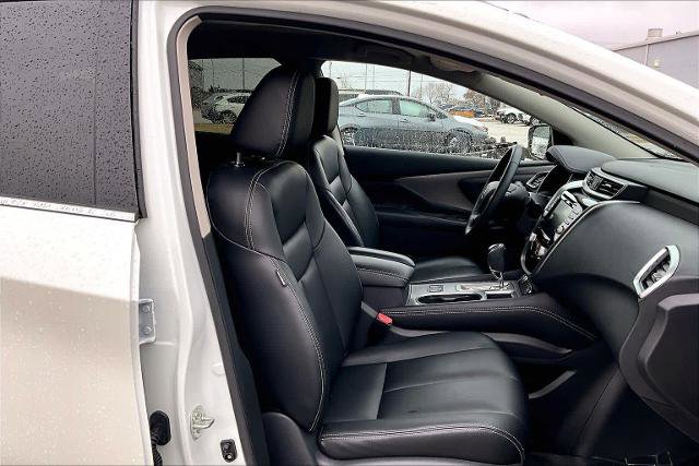 Certified 2024 Nissan Murano SV w/ SV Midnight Edition Package image 9