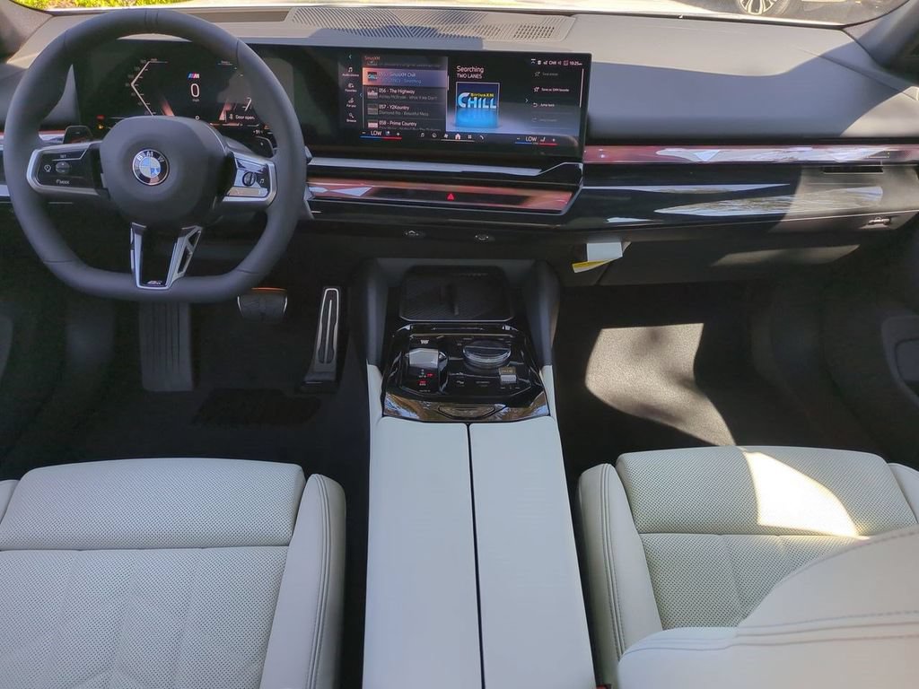 New 2027 BMW 530i xDrive w/ M Sport Package AWD/4WD image 15