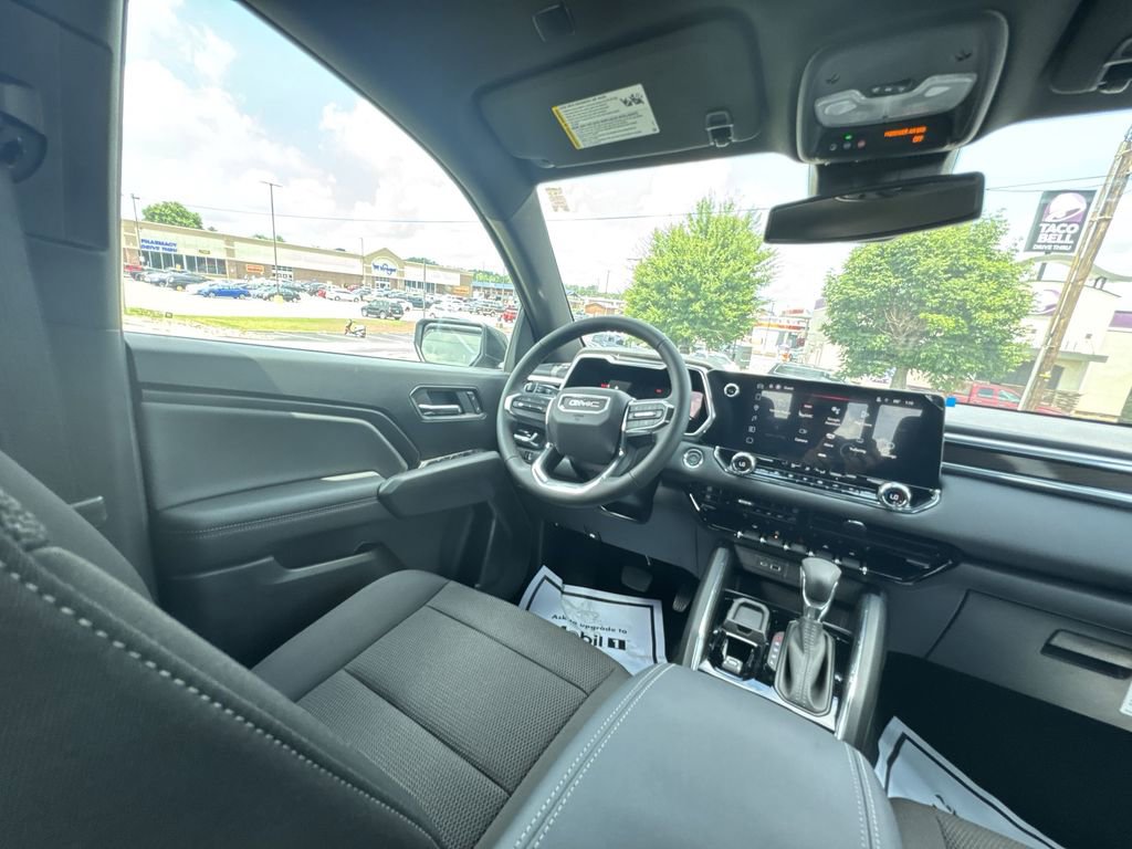 New 2025 GMC Canyon Elevation w/ Convenience Package image 15