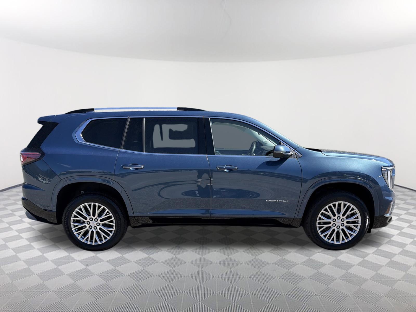 New 2026 GMC Acadia Denali w/ Super Cruise Package FWD image 5