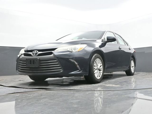 Used 2016 Toyota Camry LE image 53